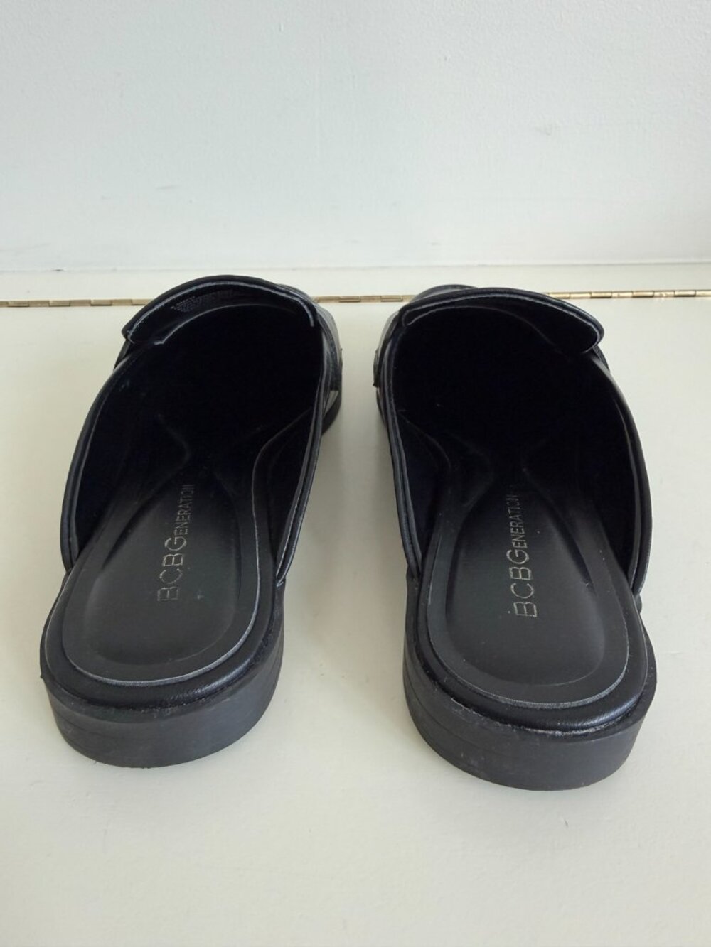 BCBGeneration Black Penny Loafer Mule Slides Size 6.5 - Picture 4 of 8